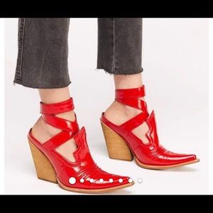 Brand new Brown/Tan suede shoes! Size 9